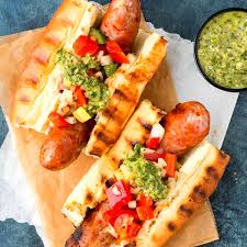 Choripán Argentino: Un Clásico de la Parrilla