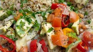 Pescado al Horno con Vegetales: Una Receta Saludable y Deliciosa para Disfrutar en Casa