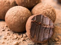 Trufas de Chocolate Fáciles: Receta con 3 Ingredientes