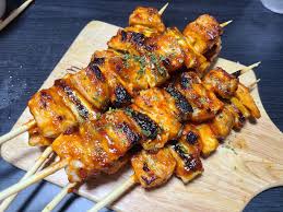 Pinchos de Carne y Pollo